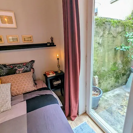 Artist - Center - Bathtub - Terrasse - Full דירה