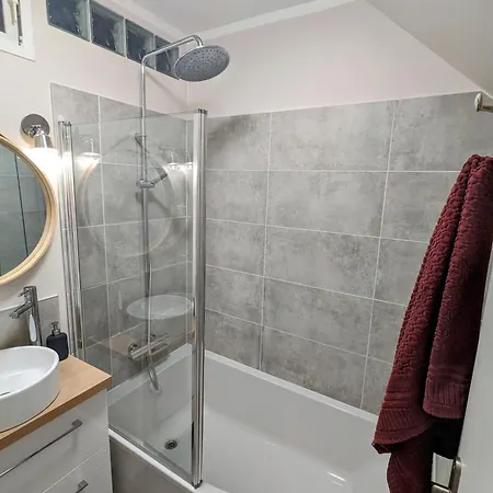 Artist - Center - Bathtub - Terrasse - Full Apartment *