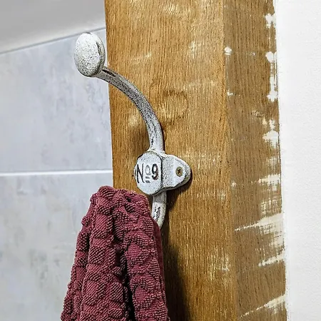 Artist - Center - Bathtub - Terrasse - Full