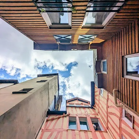 Artist - Center - Bathtub - Terrasse - Full Ruan