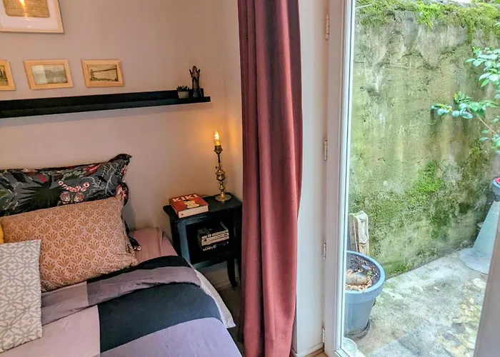 Artist - Center - Bathtub - Terrasse - Full Apartment